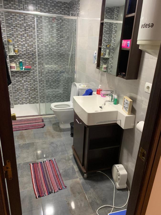 Habitacion Con Cama Individual, Piso Compartido En Avenida Blasco Ibanez バレンシア エクステリア 写真