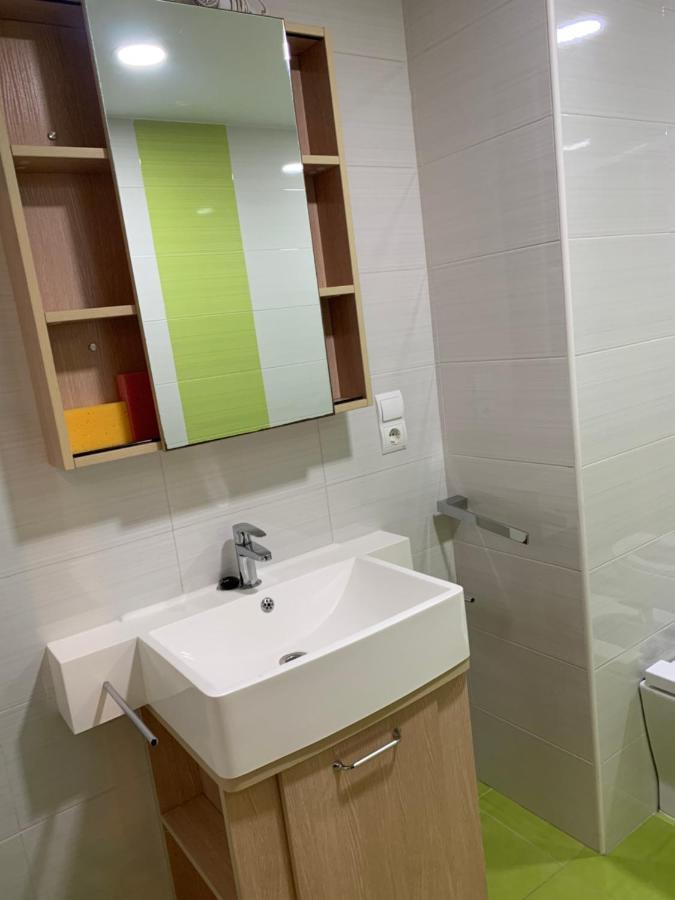 Habitacion Con Cama Individual, Piso Compartido En Avenida Blasco Ibanez バレンシア エクステリア 写真