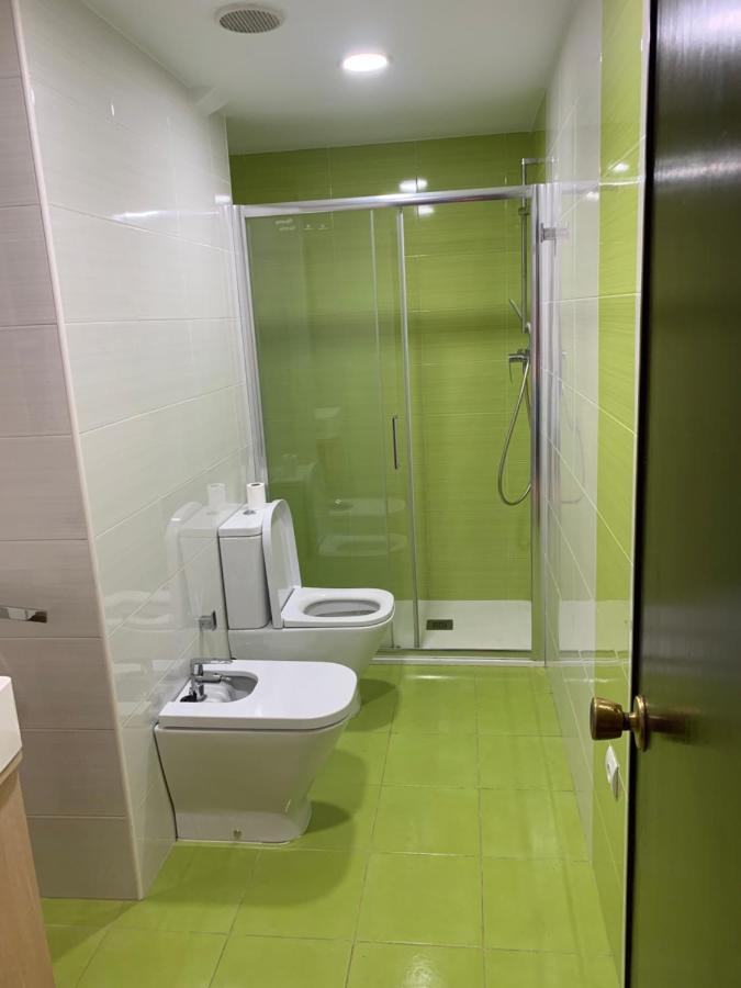 Habitacion Con Cama Individual, Piso Compartido En Avenida Blasco Ibanez バレンシア エクステリア 写真