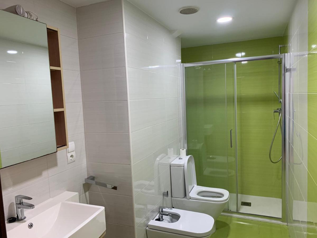 Habitacion Con Cama Individual, Piso Compartido En Avenida Blasco Ibanez バレンシア エクステリア 写真