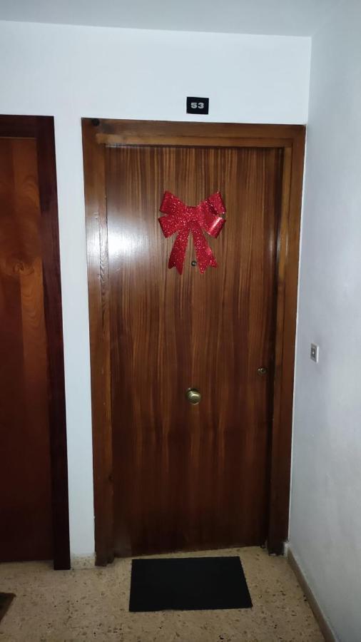 Habitacion Con Cama Individual, Piso Compartido En Avenida Blasco Ibanez バレンシア エクステリア 写真